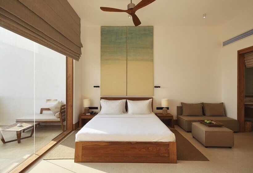 Juniorsvit Havsutsikt, Riff Hikkaduwa