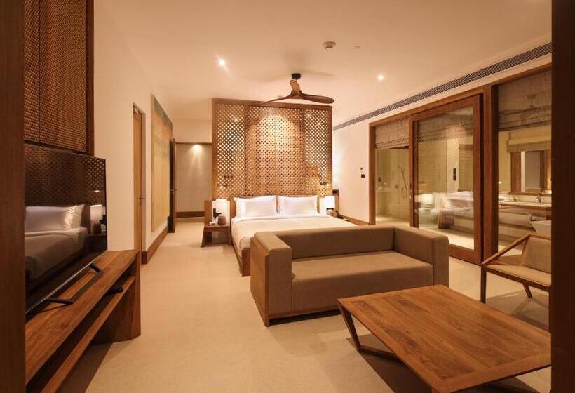 Svit King Säng, Riff Hikkaduwa