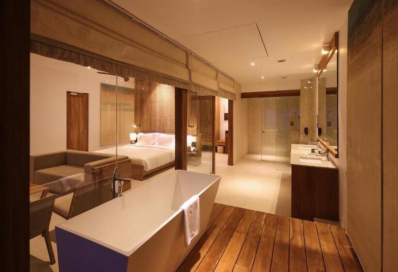 Svit King Säng, Riff Hikkaduwa