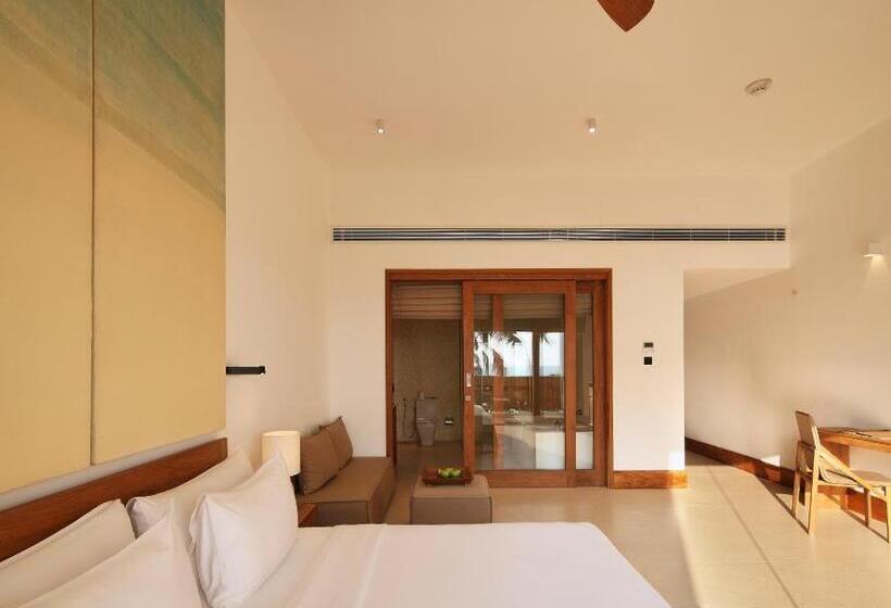 Juniorsvit Havsutsikt, Riff Hikkaduwa