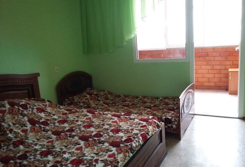 اتاق لوکس سه تخته, Guest House Mishlen