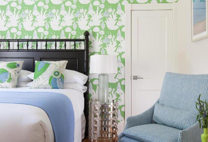 スタンダードルーム, 76 Main