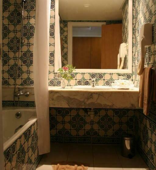 スイート, El Mouradi Skanes