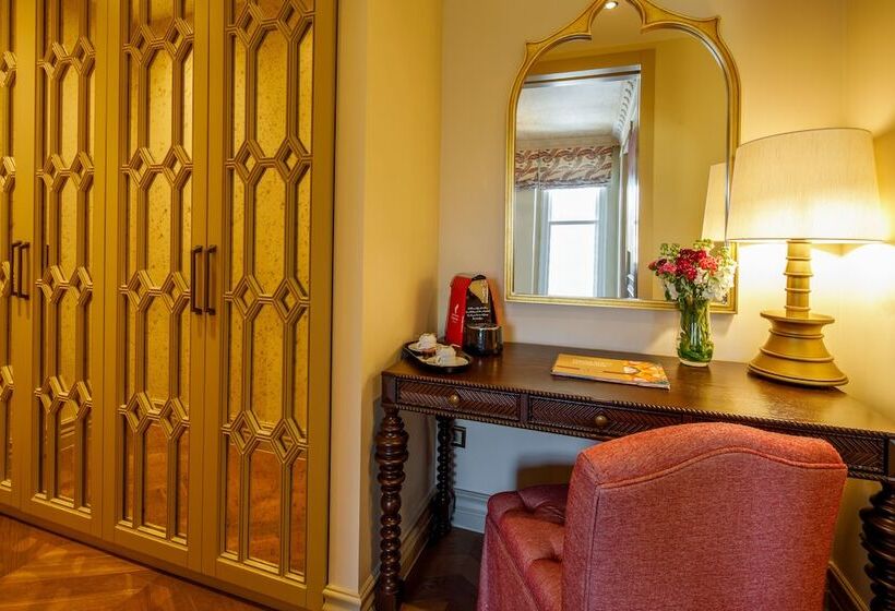 Junior Suite, Hagia Sofia Mansions Istanbul, Curio Collection By Hilton