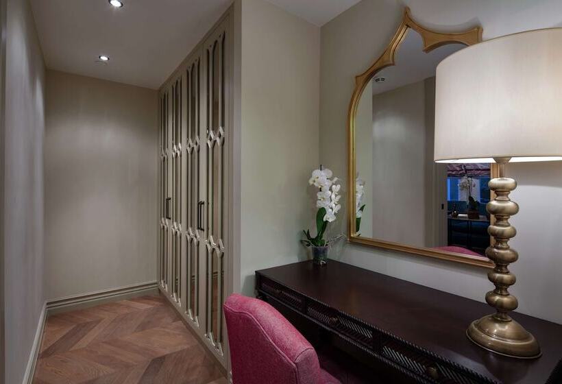 Junior Suite, Hagia Sofia Mansions Istanbul, Curio Collection By Hilton