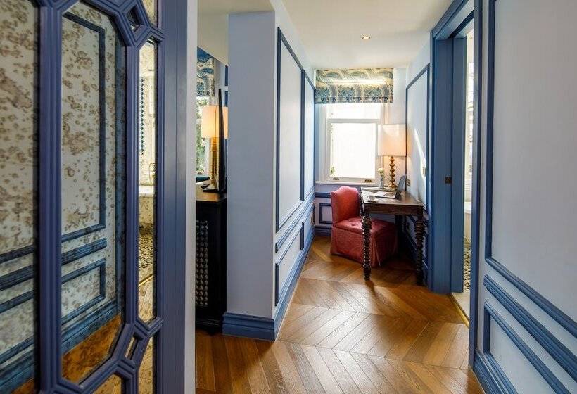 Superior Room, Hagia Sofia Mansions Istanbul, Curio Collection By Hilton