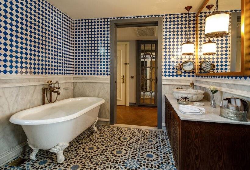 Suite, Hagia Sofia Mansions Istanbul, Curio Collection By Hilton