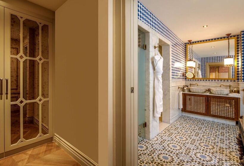 Suite, Hagia Sofia Mansions Istanbul, Curio Collection By Hilton
