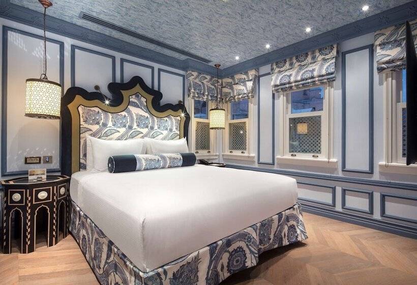 Standard Room, Hagia Sofia Mansions Istanbul, Curio Collection By Hilton