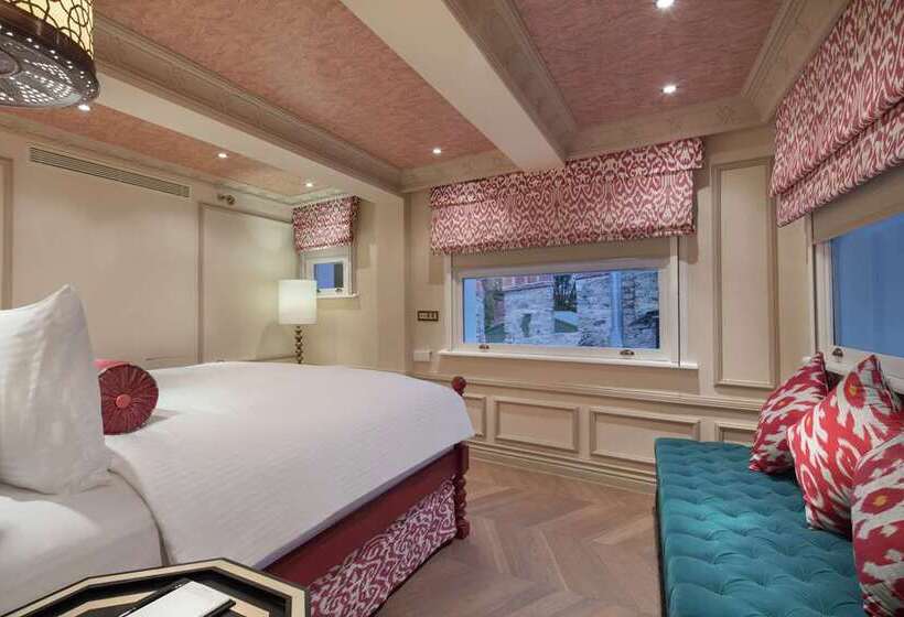 Standard Room, Hagia Sofia Mansions Istanbul, Curio Collection By Hilton