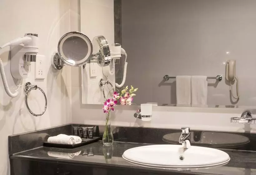 デラックススイート, Hawthorn Extended Stay By Wyndham Abu Dhabi City Center