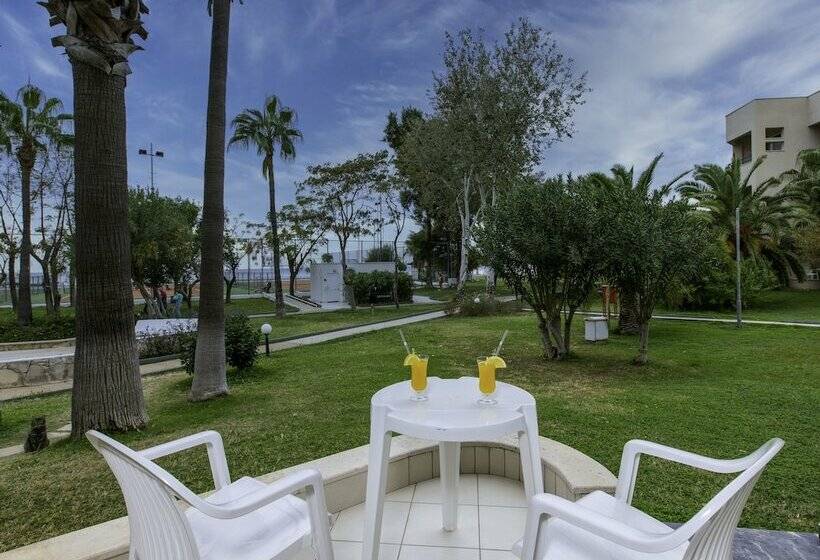 海景套房, Labranda Alantur