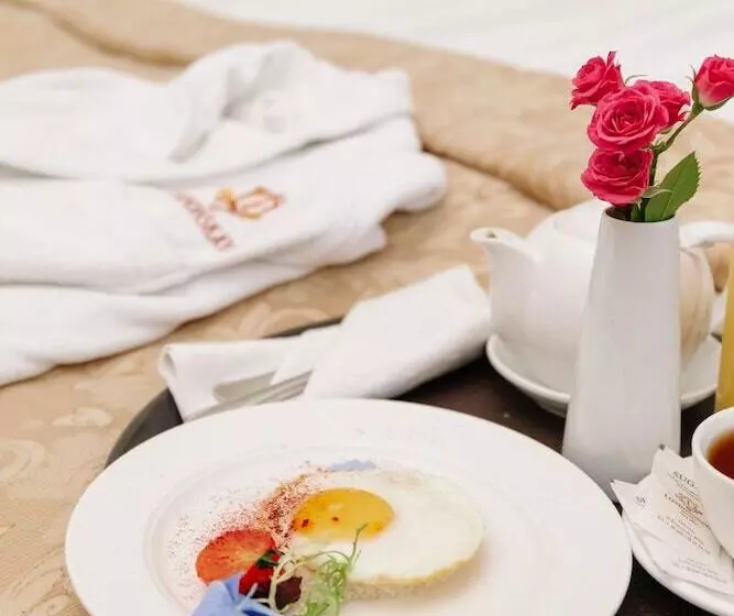 سوییت جونیور, Londonskaya Spa
