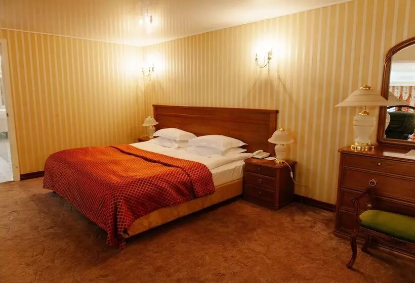 سوییت, Londonskaya Spa