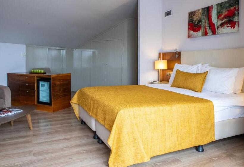 اتاق استاندارد یک نفره, Ramada Istanbul Grand Bazaar