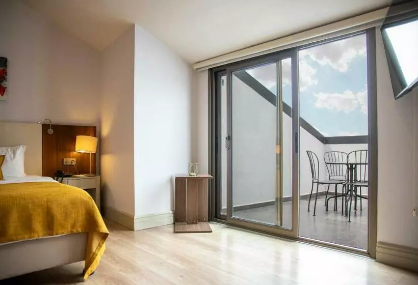 デラックスルーム, Ramada Istanbul Grand Bazaar