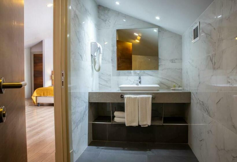 デラックスルーム, Ramada Istanbul Grand Bazaar
