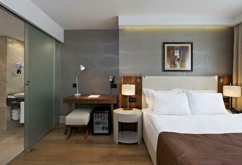 اتاق لوکس, Ramada Istanbul Grand Bazaar