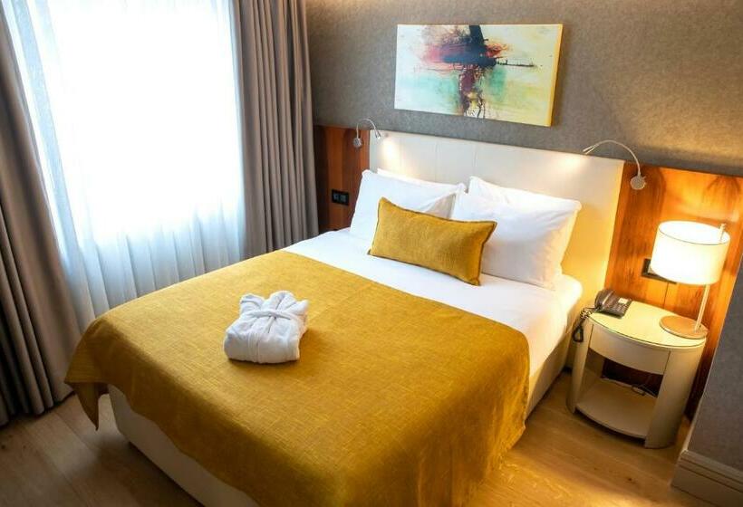 اتاق استاندارد یک نفره, Ramada Istanbul Grand Bazaar