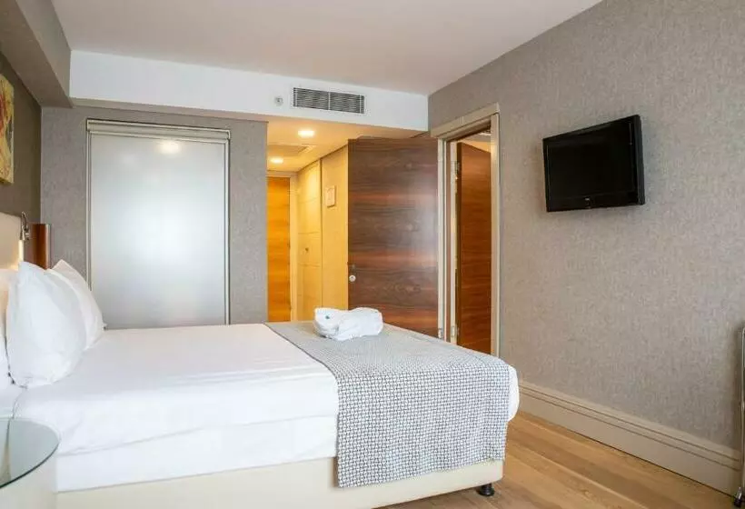コネクティングルーム（家族用）。, Ramada Istanbul Grand Bazaar