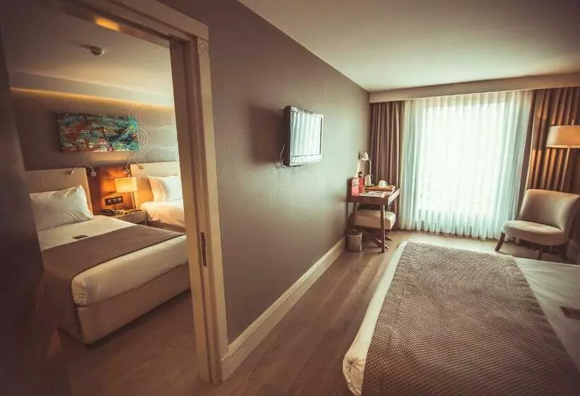 コネクティングルーム（家族用）。, Ramada Istanbul Grand Bazaar