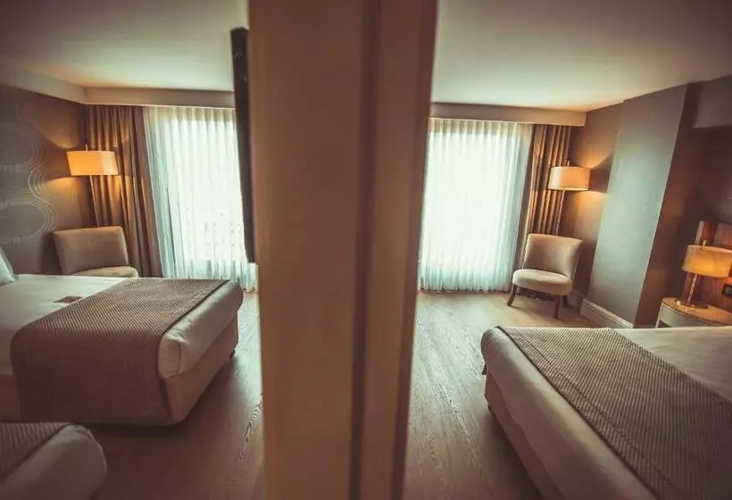 コネクティングルーム（家族用）。, Ramada Istanbul Grand Bazaar