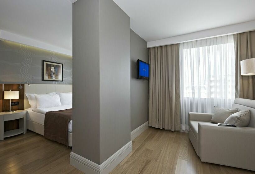 اتاق لوکس, Ramada Istanbul Grand Bazaar