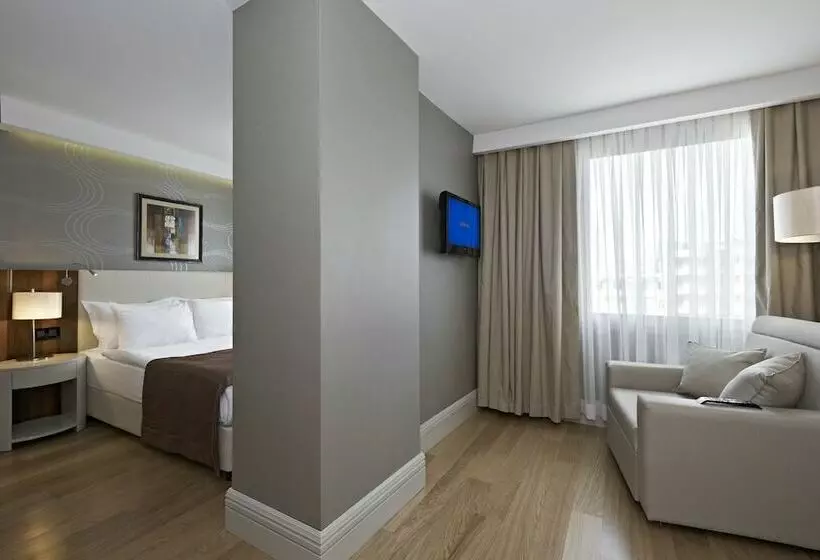 デラックスルーム, Ramada Istanbul Grand Bazaar