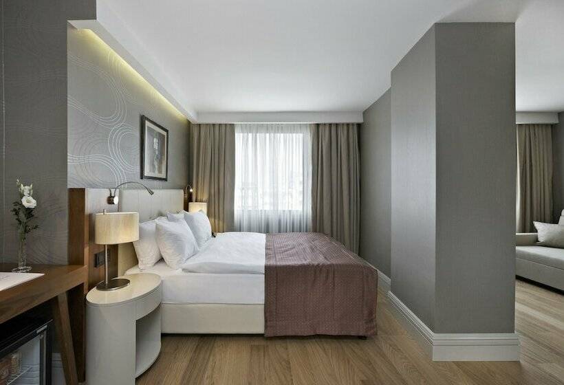 デラックスルーム, Ramada Istanbul Grand Bazaar
