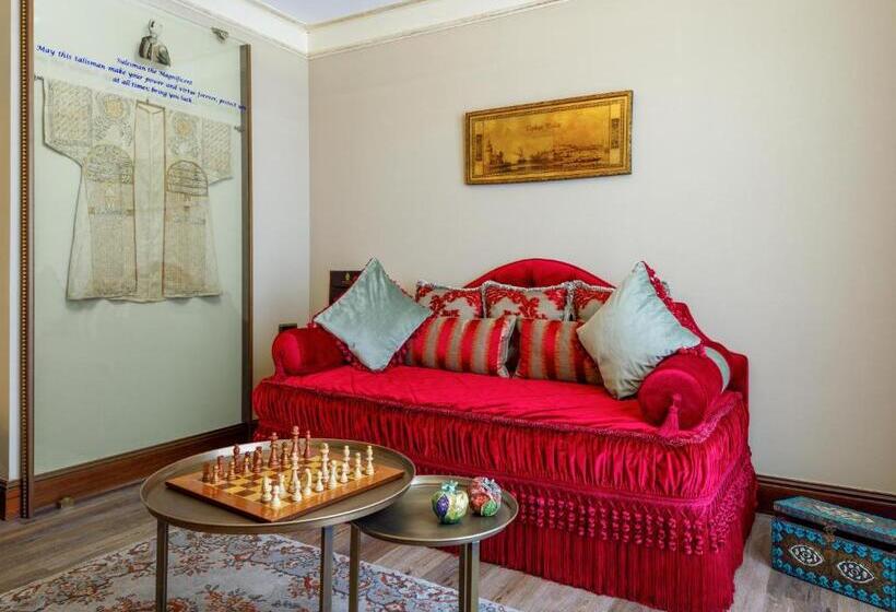 سوئیت با وان آب گرم, Romance Istanbul Hotel Boutique Class