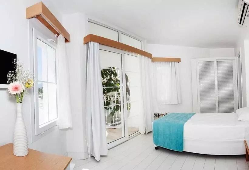 コンフォートルーム, Labranda Tmt Bodrum
