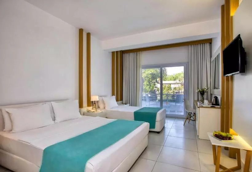 ガーデンビュースーペリアールーム, Labranda Tmt Bodrum