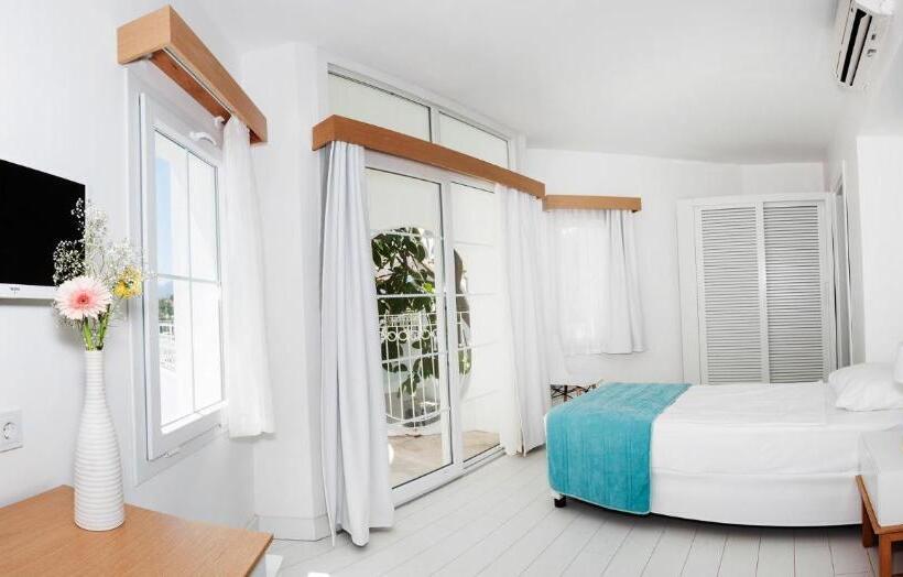 コンフォートルーム, Labranda Tmt Bodrum