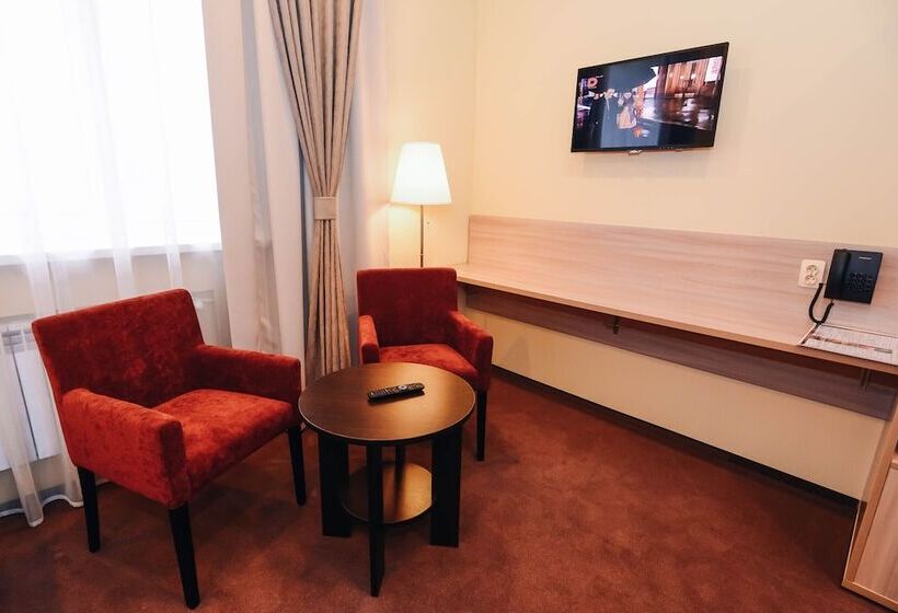 חדר סטנדרט, Life