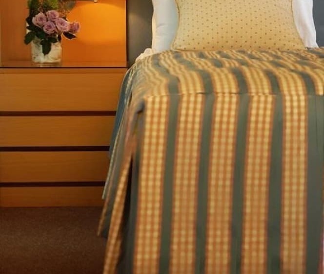 سوییت اجرایی, Safir Bhamdoun