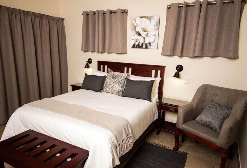 Номер Стандарт, New Haven Guest House  Ltd