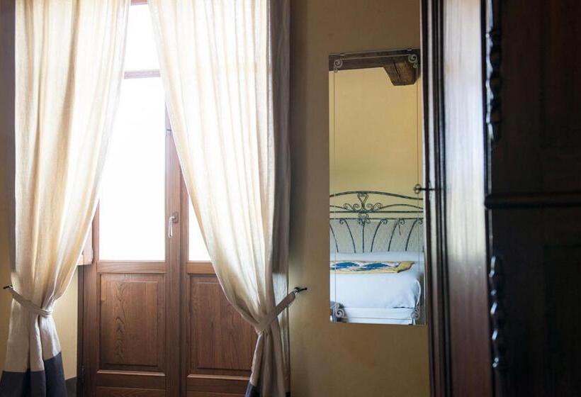 اتاق استاندارد, Agriturismo La Torricella