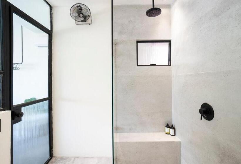 디럭스 룸, Casa Pia