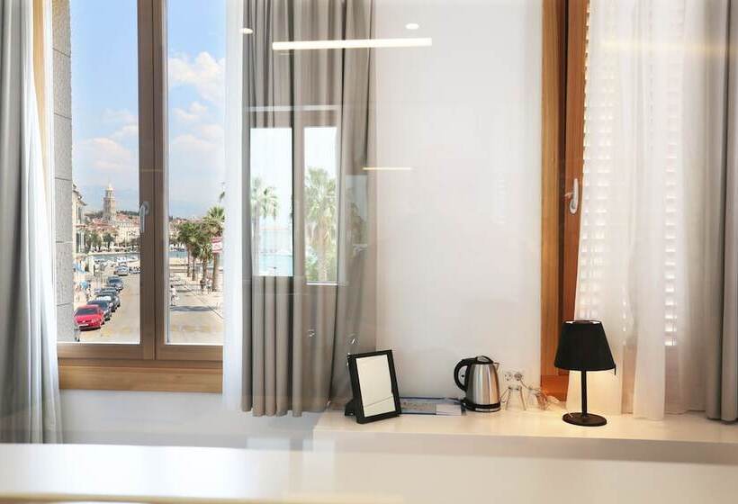 Deluxe-huone Merinäkymä, Guesthouse Villa Scalaria