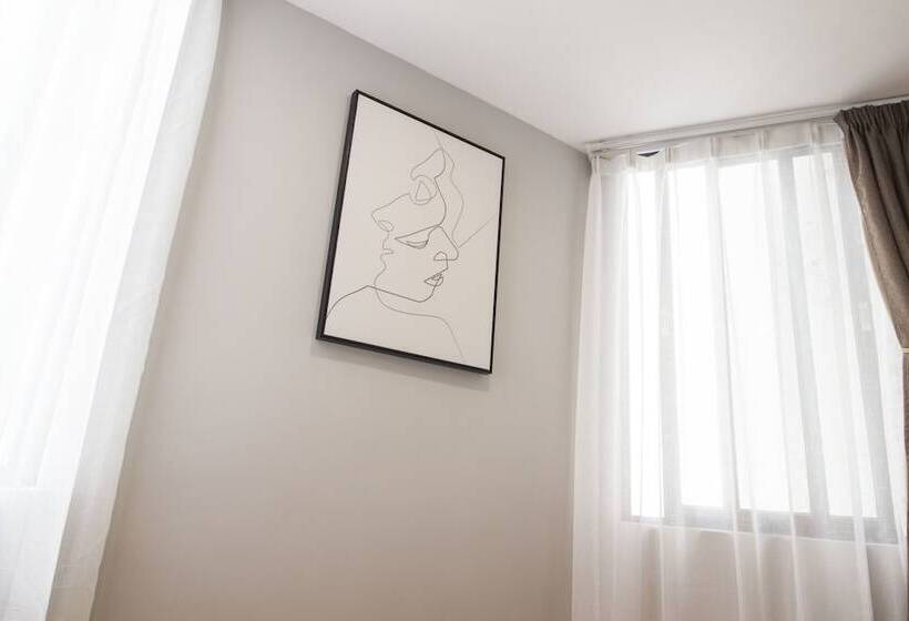 标准间, Shun Yang