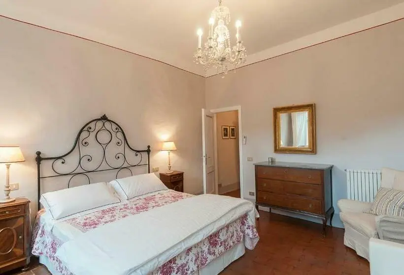 اتاق استاندارد, B&b Arena Di Lucca