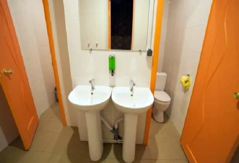 اتاق استاندارد, Hostel Dom