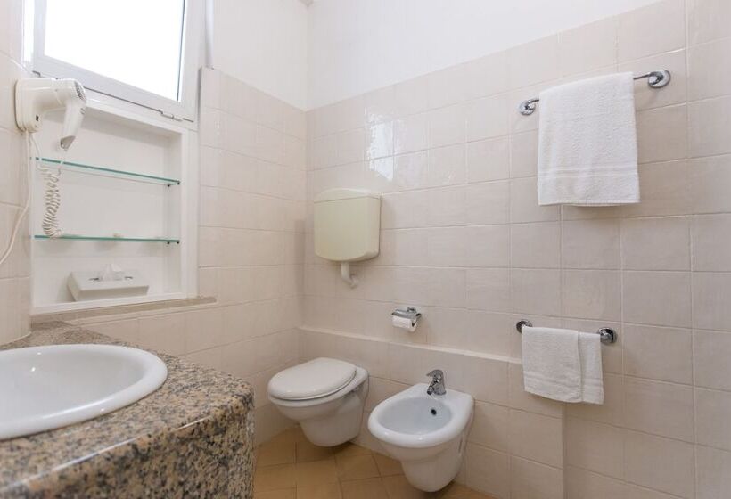 스탠다드 트리플 룸, Boutique & Spa Sirena