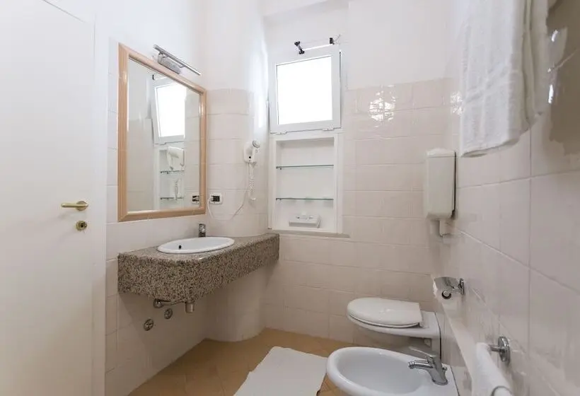اتاق استاندارد سه نفره, Boutique & Spa Sirena