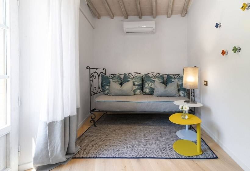 スタンダードルーム, Relais Le Macine Di Stigliano