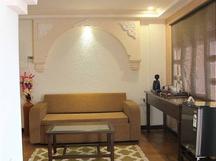 Президентский Люкс, Ziva Suites   A Boutique