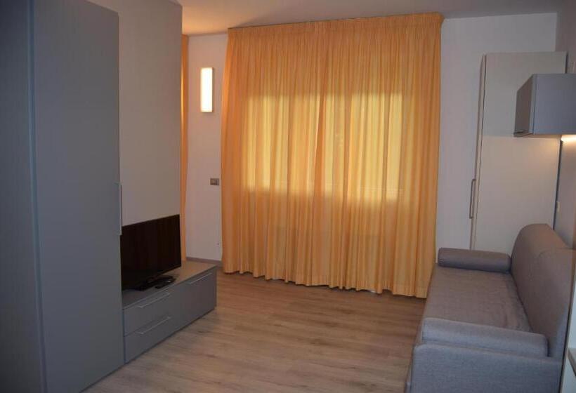 Studio Standard, Orchidea Marina