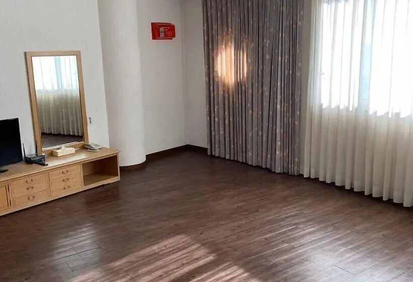スタンダードスタジオ, Seorak Pine Resort
