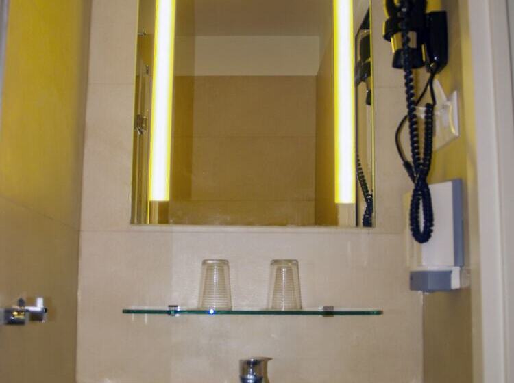 Номер Superior, Világos Hotel Balatonvilágos
