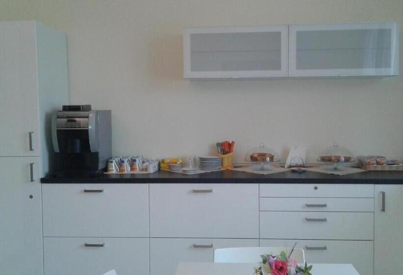 חדר סטנדרט לשלושה, Il Piccolo Golf